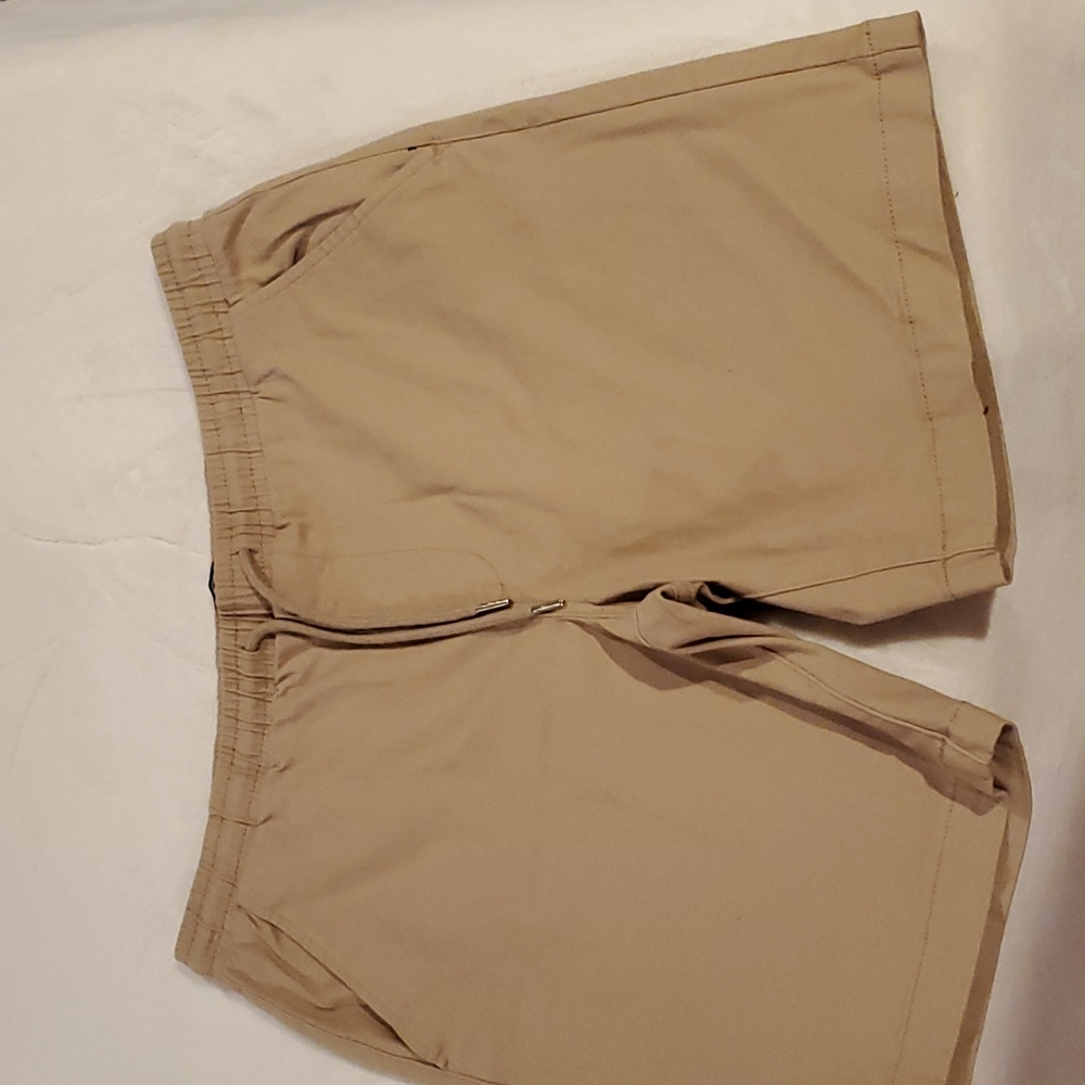Mens shorts XL, NWT